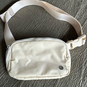 Everywhere belt bag lululemon